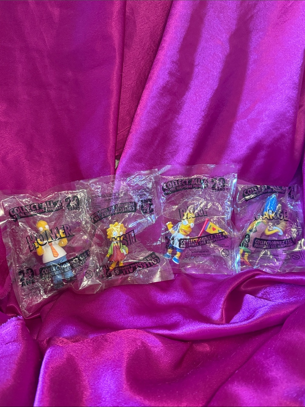The Simpsons 20th Anniversary (KFC Set)Released in 2009, collectable set